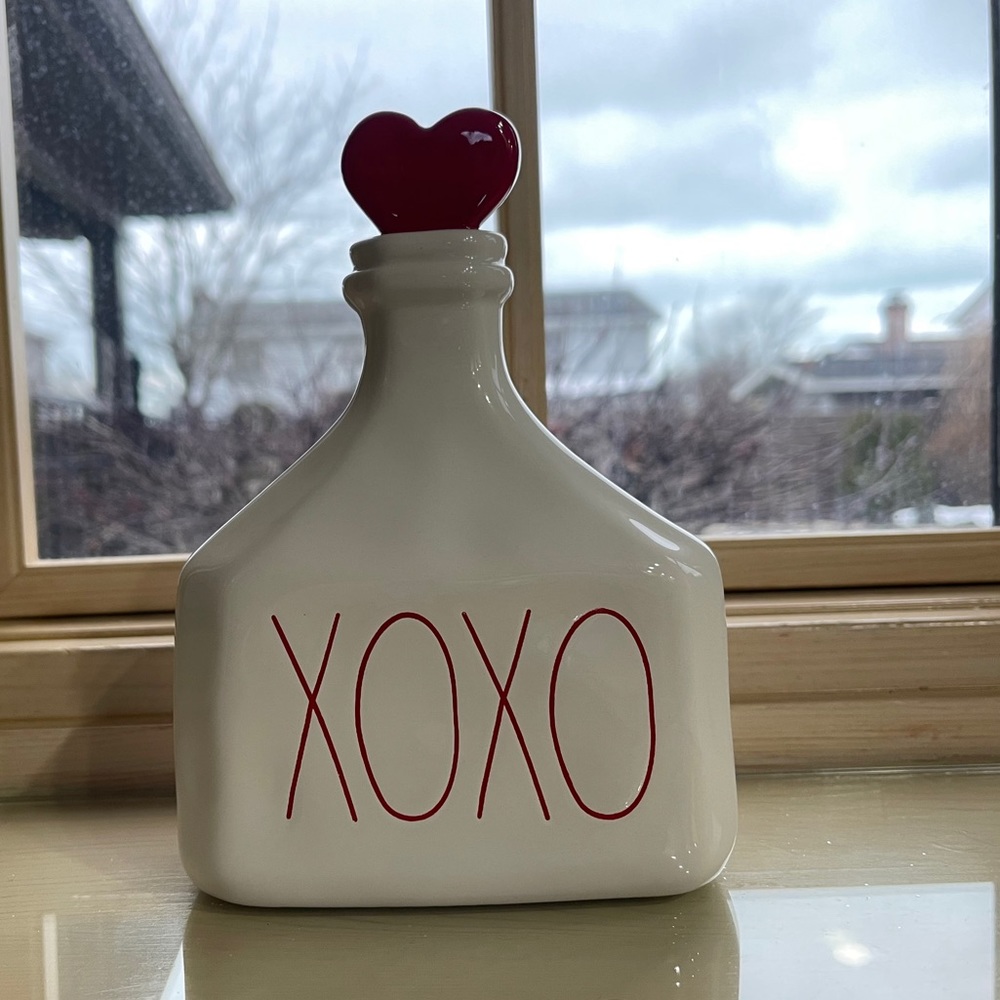 Rae Dunn Valentine’s XOXO potion bottle
